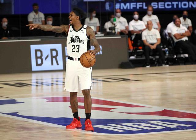 中扮演了组 中扮演了组