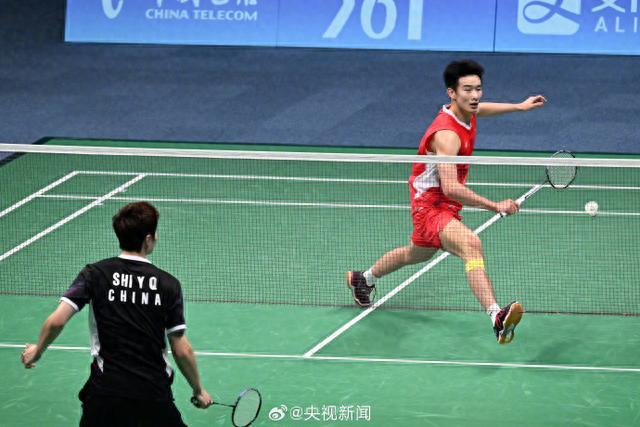 在首日比赛 在首日比赛